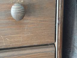 Ra&Ra Services Holzschrank reparieren